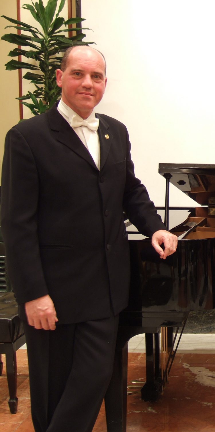 Vicente Romaní, pianista Madrid